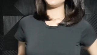 Indonesian Girls Dance