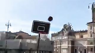 The last one was on the right place at the right time ! ????????
