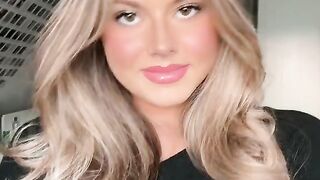 How AI see me)