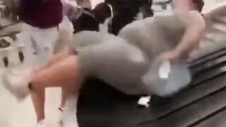 Video Lucu Bikin Ngakak, Teman Gak Ada Akhlak, Wkwkwk