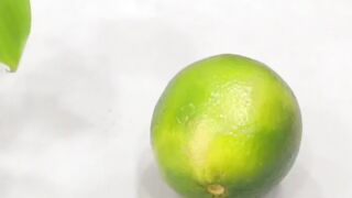 PERCA 10KG AGORA RECEITA SUCO DETOX DE COUVE COM LIMÃO!
