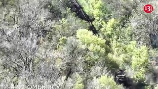 Russians ambushed while helping wounded soldiers - They leave the wounded and flee