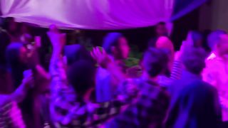 Lanjut party lampu kase mati????