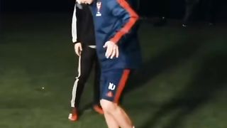 Özil. Skills