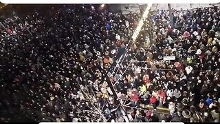 ПРОТЕСТИ В СЪРБИЯ - НЕ СЕ ПРИЗНАВАТ ИЗБОРНИТЕ РЕЗУЛТАТИ