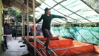Kolam dinding asbes saya injak tapi tidak patah atau roboh, padahal berat badan saya 93 kg