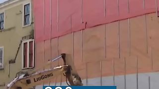 Намылили старый дом, чтобы ПЕРЕДВИНУТЬ ЕГО на 200 метров #trending #top #new #tiktok