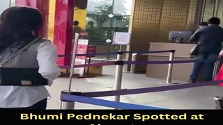 Bhumi Pednekar Spotted at Airport #bhumipednekar #short #shorts #trending #viral #bollywood #viralshorts