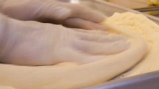How to make Super Delicious Homemade Pizza -