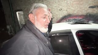 Aroob Ki Gari Ka Accident Ho Gaya