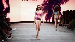 Mason Sadler in Slow Motion ｜ Miami Swim Week 2023