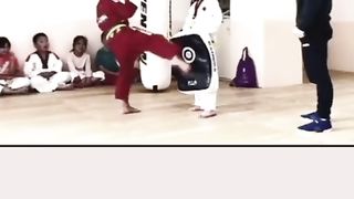 Try not to laugh #funny