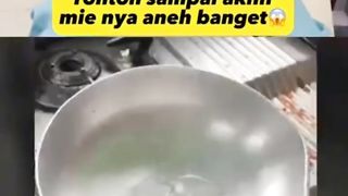 SEE TILL THE END! THE NOODLES ARE REALLY WEIRD
