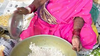 Aaji ka Special Kachha Chivda #shorts #a short aday #indianstreetfood