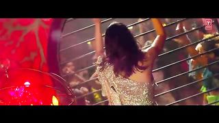 Sheher_Ki_Ladki_Song___Khandaani_Shafakhana___Tanishk_Bagchi,_Badshah,_Tulsi_Kumar,__Diana_Penty(360p).