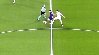 Messi on the skill