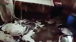 اتحداك تأكل اندومي بعد تشوف المقطع