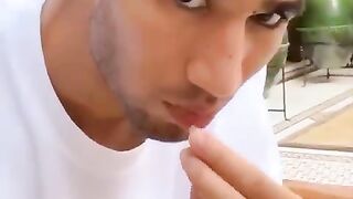 زوجة أشرف حكيمي