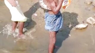 ???? HOMEM É ATACADO POR PITON ENORME ????