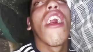 Nossa, você deve ser lindo até dormindo: Eu dormindo.