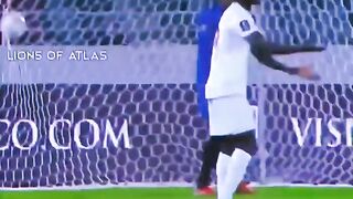 احتفال لاعببن المنتخب الوطني