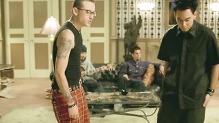 Papercut [Official HD Music Video] - Linkin Park