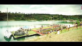 Kaun_Nachdi__Video____Sonu_Ke_Titu_Ki_Sweety___Guru_Randhawa___Neeti_Mohan(360p).