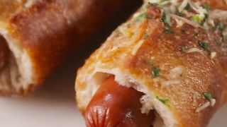 Garlic Bread Dogs