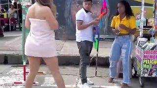 La broma de la toalla.