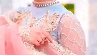 Elina devia 26