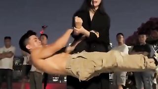 How to make dance ???? to make dance with girls and