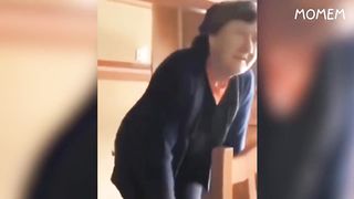 You laugh you lose????????