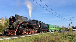Traveling on the Seliger retro train