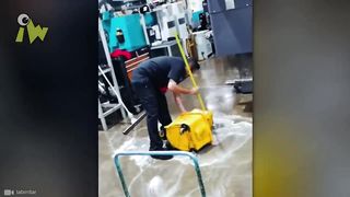 TOTAL IDIOTS AT WORK ! NEW