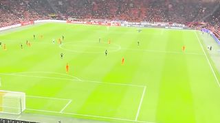 Vliegtuig op het veld