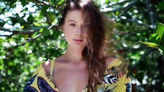 Cara in Slow Motion ｜ Exclusive Beach Video