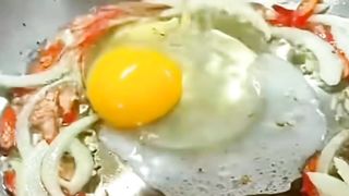 Telor ceplok spesial Lezaat