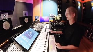 merow how to make bass house