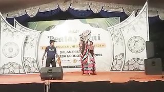 art performance night