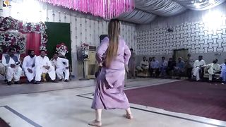Beautiful party mujra dance