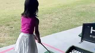 PERTAMA_KALINYA_LEIKA_MAIN_GOLF,_LIHAT_ENDINGNYA_KEREN_BANGET‼️_#leika_#viral_#shorts(480p).