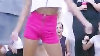 No_podrás_creer_lo_que_creció_la_niña_viral_de_con_calma_????(240p).
