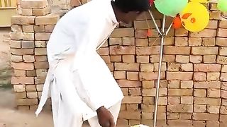 गुब्बारे_वाला_#shorts_#viral_#trending(480p).