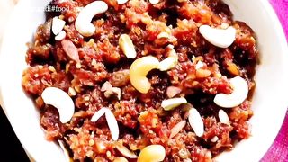 Sardio ka pyaar GAJAR KA HALWA .Another way of making halwa in Desi ghee without milk has a longer shelf ...upto a week.
