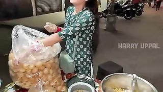 Viral_Golgappa_Girl_from_mohali_is_back!_????_#shorts_#indianstreetfood(480p).