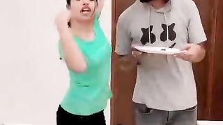 Top_Best_Viral_Instagram_Reels_????~_Mx_Takatak_~_Tiktok_~_@Priyal_Kukreja__~_Dushyant_Kukreja_#shorts(480p).