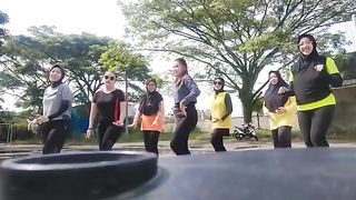 Refresh... Zumba time