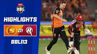 Perth Scorchers v Melbourne Renegades _ BBL_13