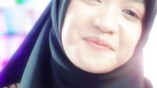 Umi Laila cute