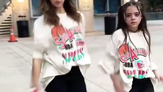 WEDNESDAY ADDAMS Tiktok Dance Trend! ????